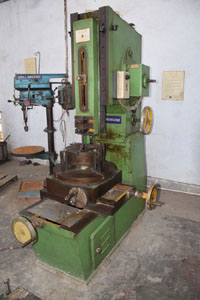 Slotting Machine Image of Slotting Machine